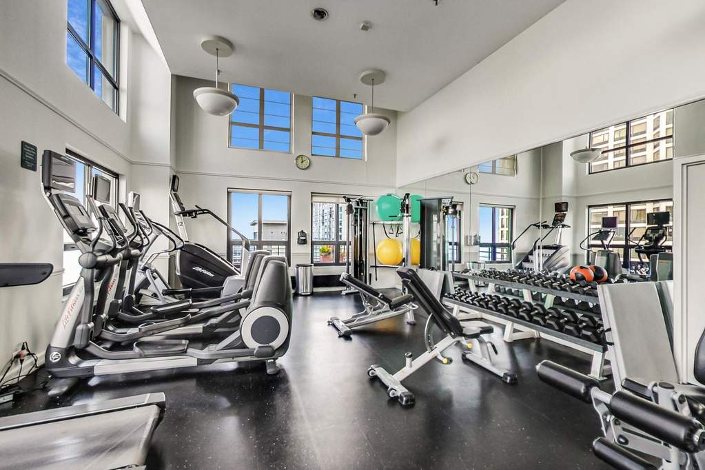 401 E Ontario Street #1108 Chicago, Illinois 60611 - Image 22