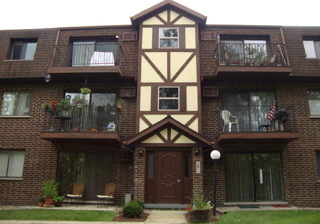 1000 Judson Street #GA Bensenville, Illinois 60106 - Welcome home! Backs to a golf course/lake