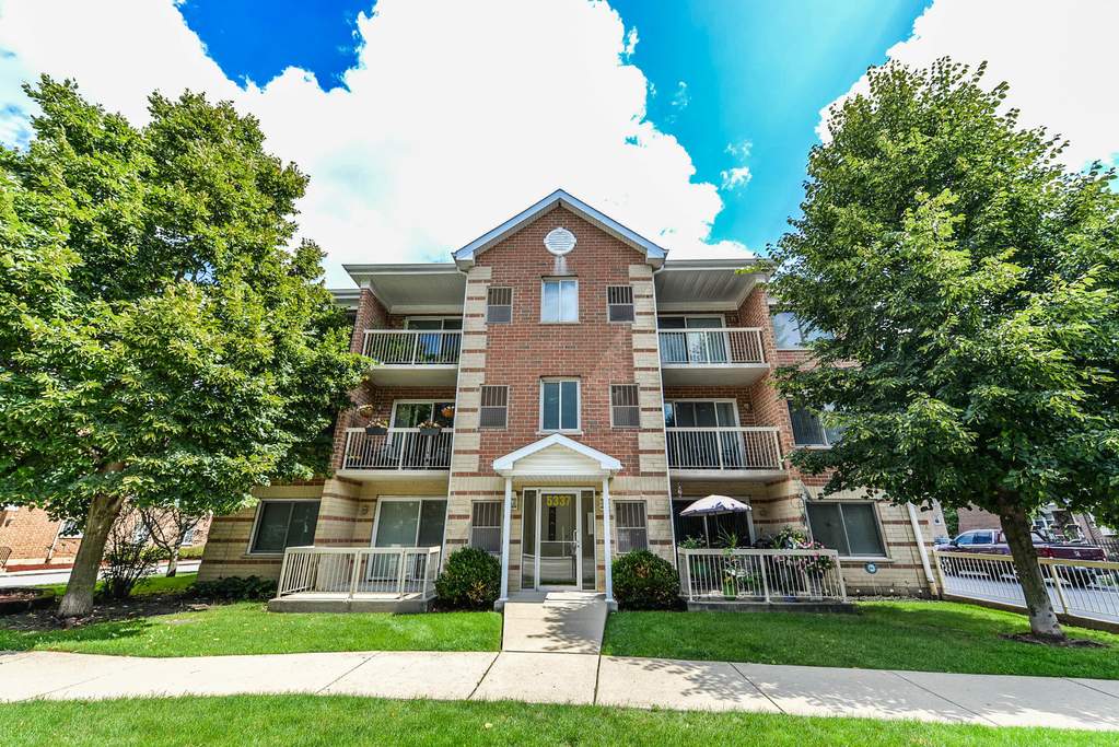 5337 N East River Road 102 Chicago, IL 60656 MLS 10800977 properties