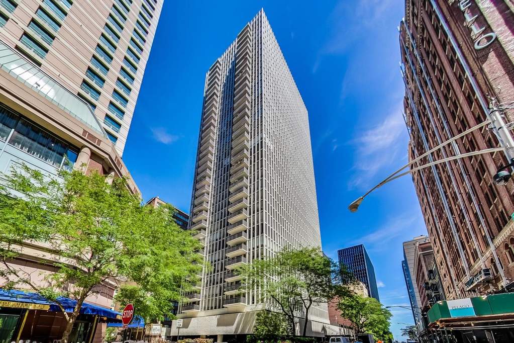 200 E Delaware Place #11A Chicago, IL 60611 | MLS# 10824887 | @properties