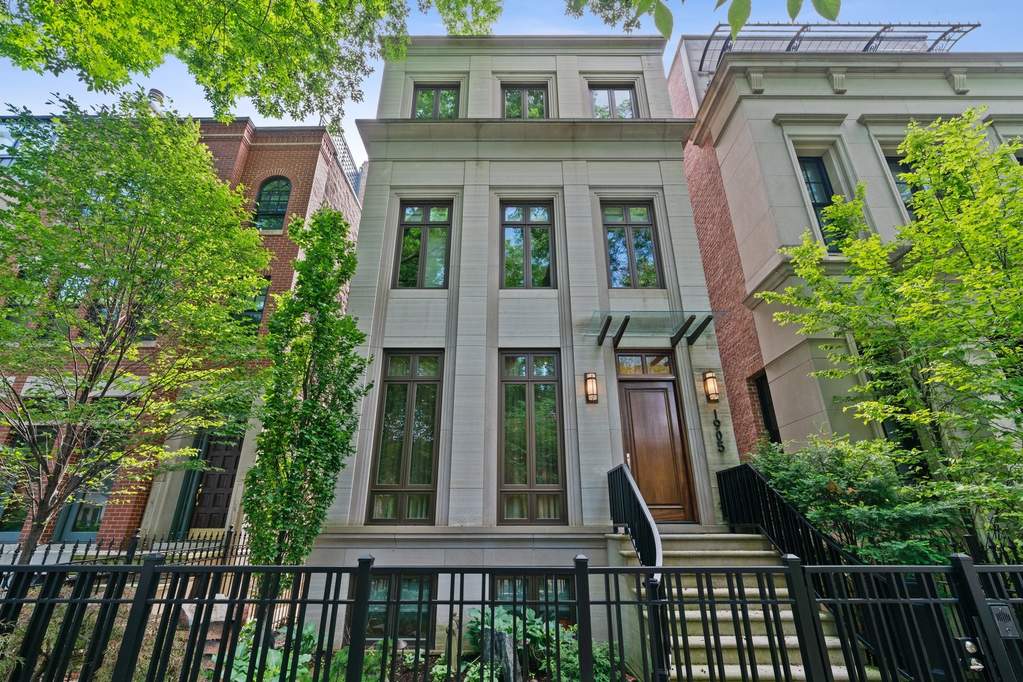 1905 N Howe Street Chicago, Illinois 60614 - Image 1