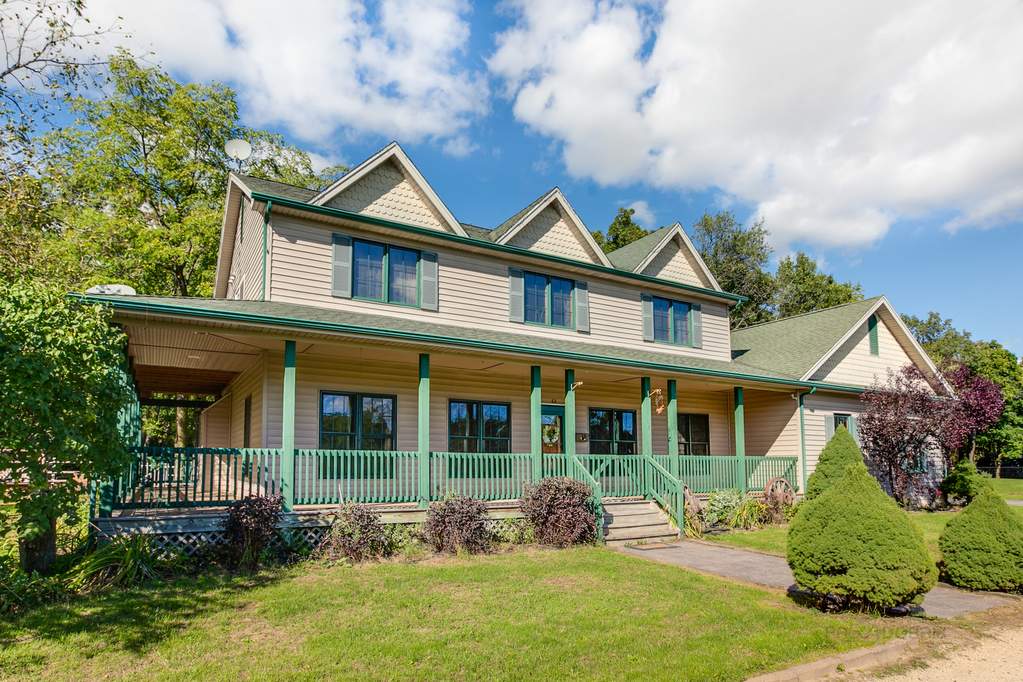 5404 W Flanders Road Mchenry, IL 60050 MLS 10870794 properties