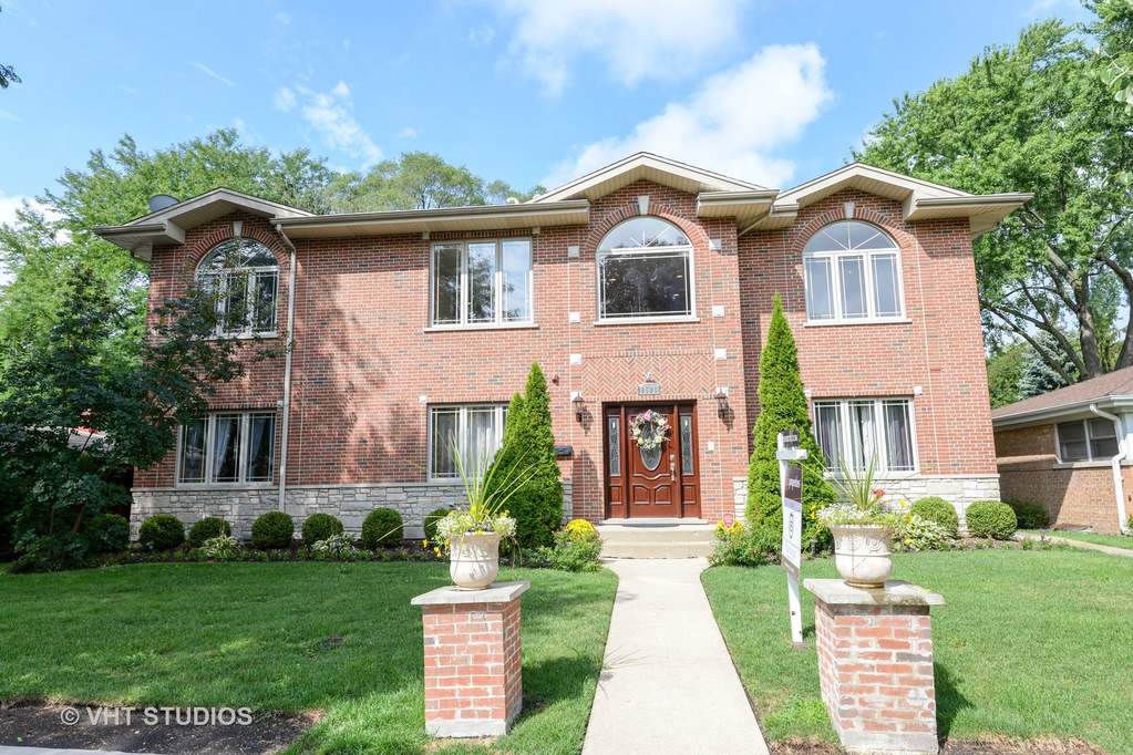 8526 Monticello Avenue Skokie, IL 60076 MLS 10880635 properties
