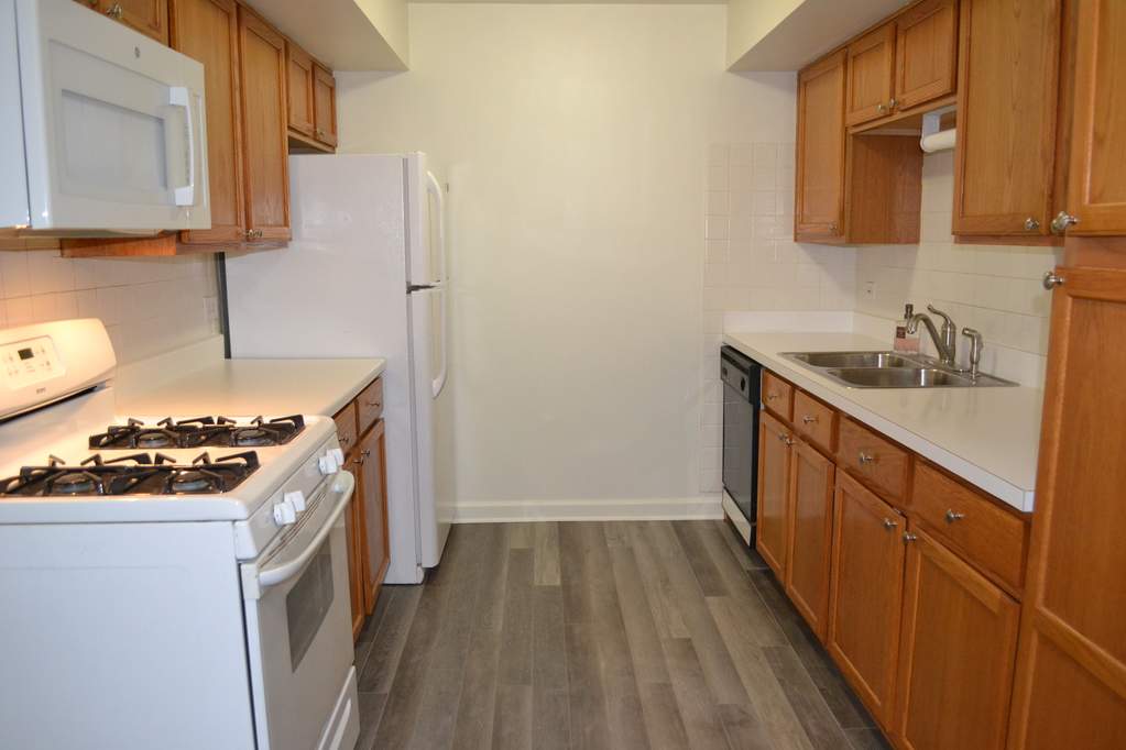 744 Dempster Street #B109 Mount Prospect, Illinois 60056 - Image 11
