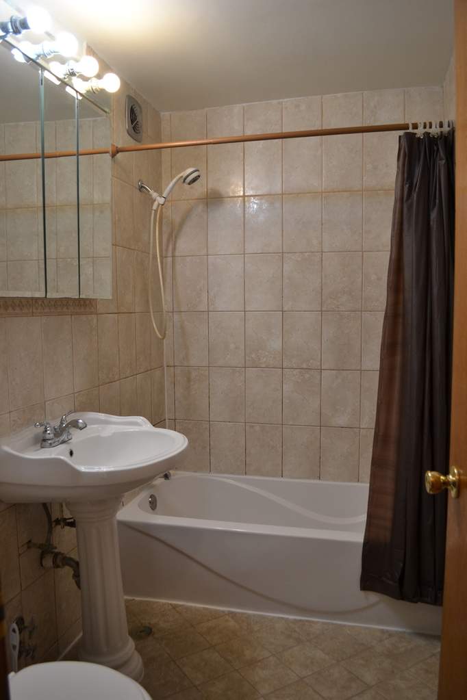 744 Dempster Street #B109 Mount Prospect, Illinois 60056 - Image 22