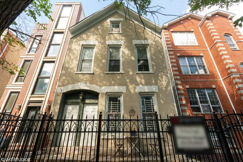 1814 W Thomas Street #1R Chicago, Illinois 60622 - Image 1