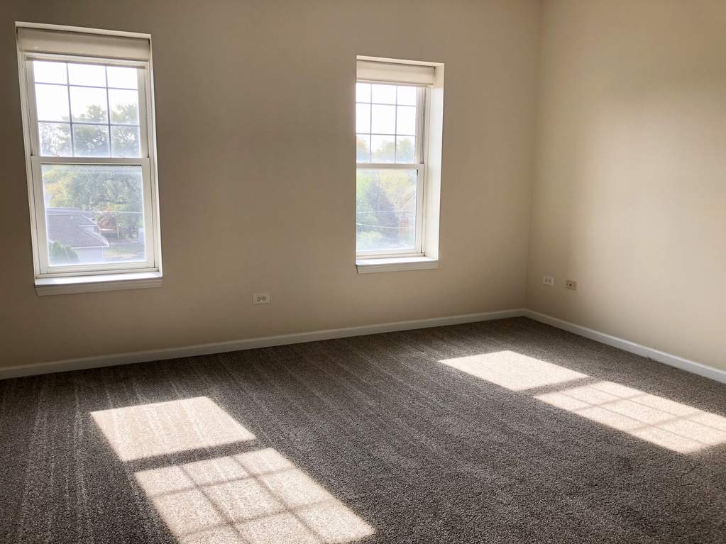 5100 W 96th Street #410 Oak Lawn, Illinois 60453 - primary bedroom