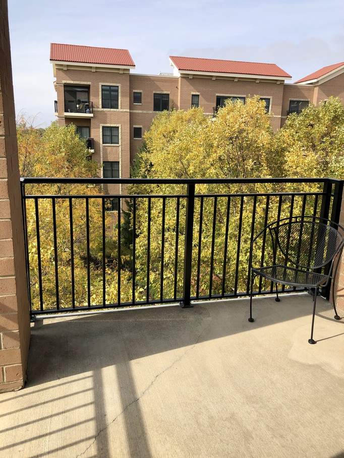 5100 W 96th Street #410 Oak Lawn, Illinois 60453 - Balcony