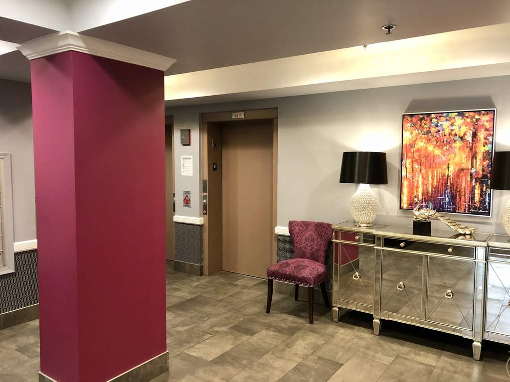 5100 W 96th Street #410 Oak Lawn, Illinois 60453 - lobby