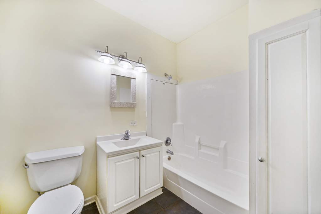 904 S Loomis Street #G Chicago, Illinois 60607 - Image 11