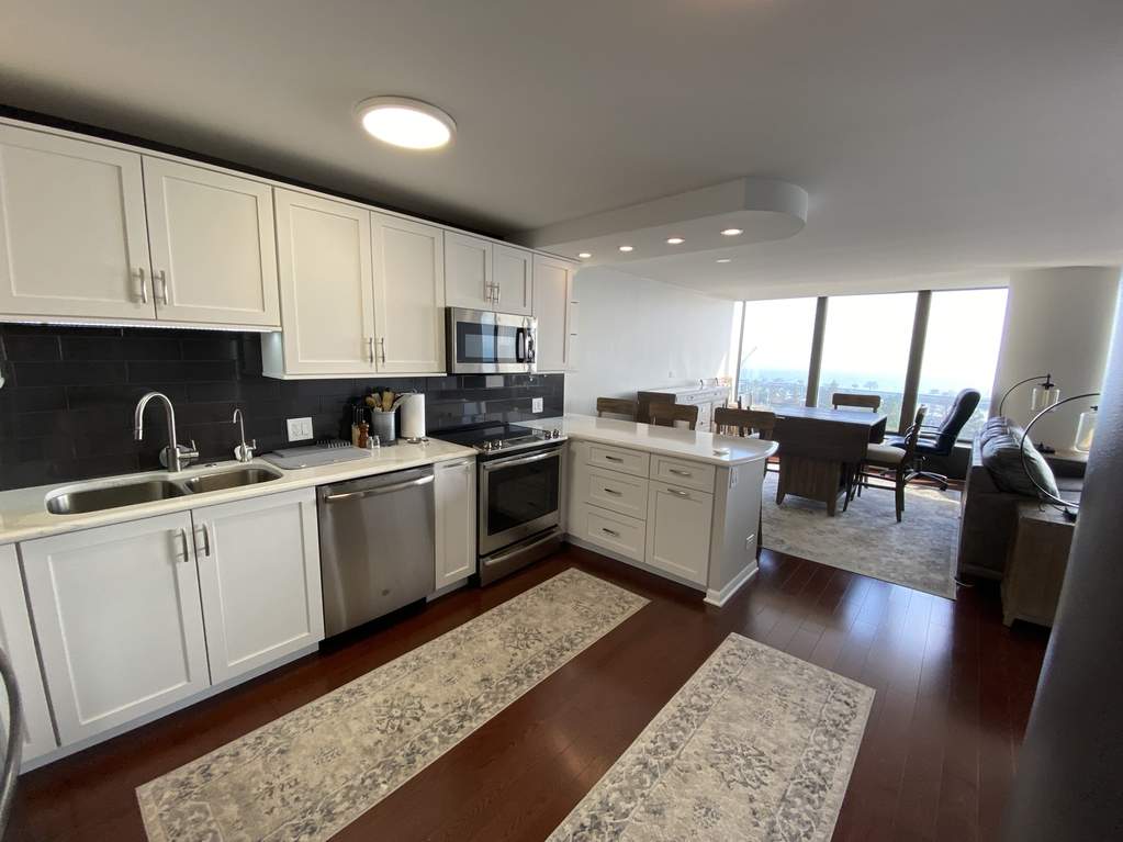 505 N Lake Shore Drive #714 Chicago, Illinois 60611 - Image 2