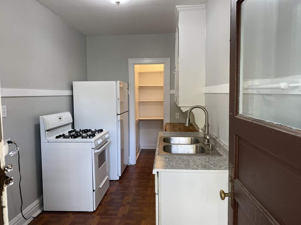 1035 Superior Street #1W Oak Park, Illinois 60302 - Image 10