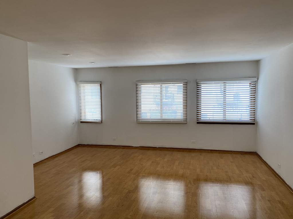 1455 W Fullerton Avenue #201 Chicago, Illinois 60614 - Image 2