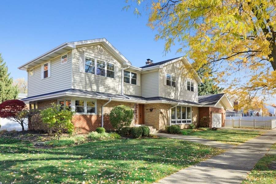 3650 W 93rd Street Evergreen Park, IL 60805 MLS 10929020 properties