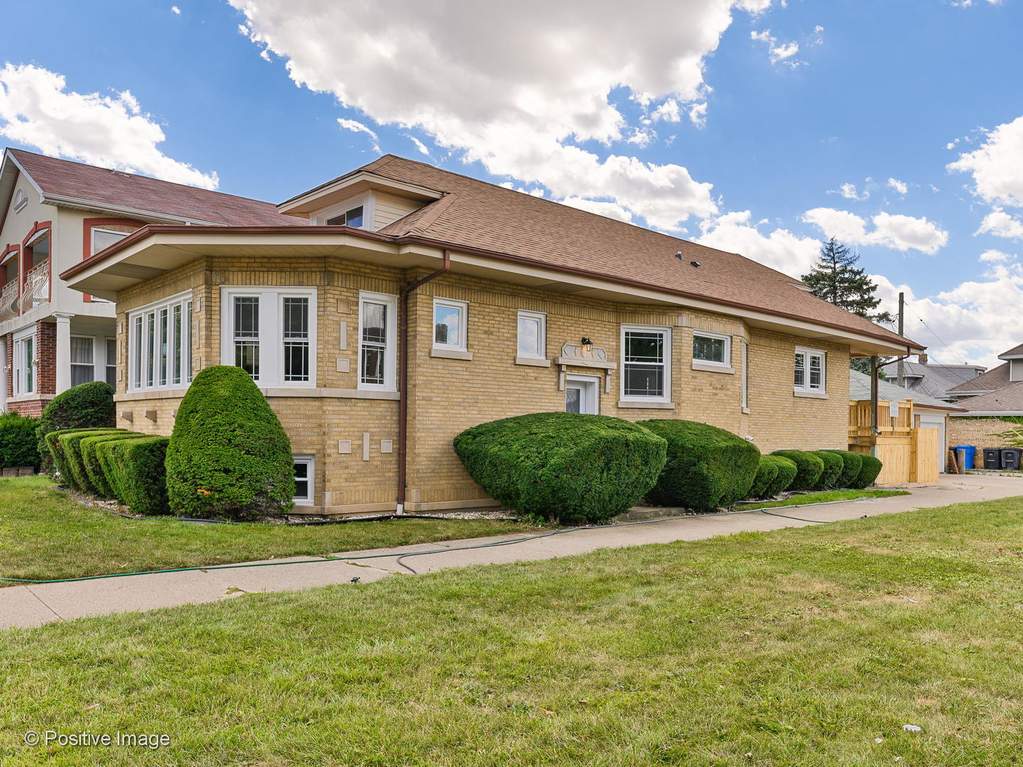 5639 W Sunnyside Avenue Chicago, Illinois 60630 - Image 1