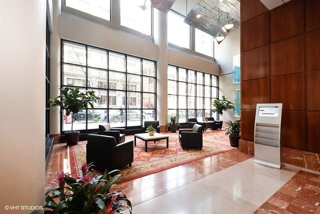 211 E Ohio Street #1820 Chicago, Illinois 60611 - Image 13