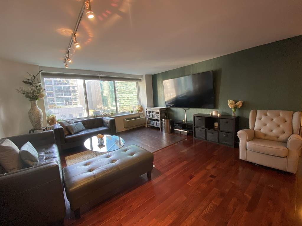 211 E Ohio Street #1820 Chicago, Illinois 60611 - Image 3