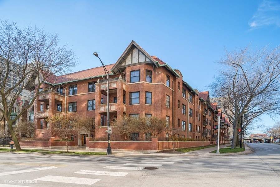 5100 S Hyde Park Boulevard 1C Chicago, IL 60615 MLS 10949176