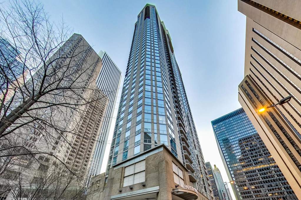 222 N Columbus Drive #4403 Chicago, IL 60601 | MLS# 10956765 | @properties