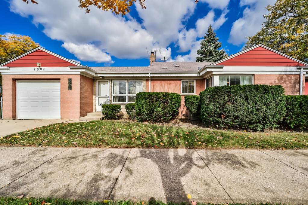 7000 N East Prairie Road Lincolnwood, Illinois 60712 - Image 1