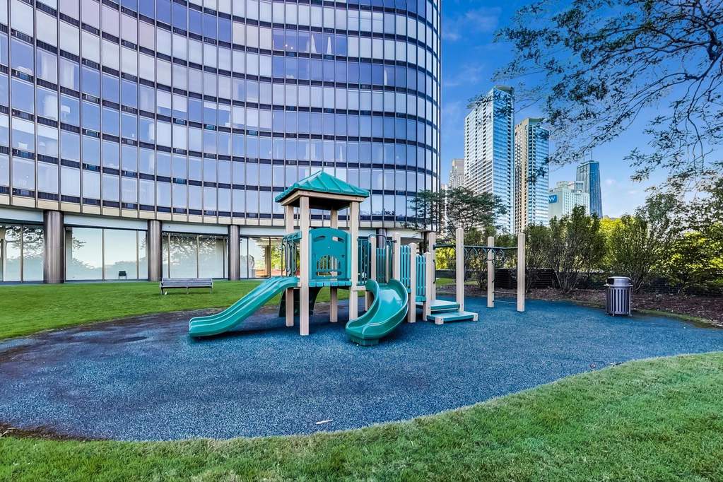 505 N Lake Shore Drive #5601 Chicago, Illinois 60611 - Image 22