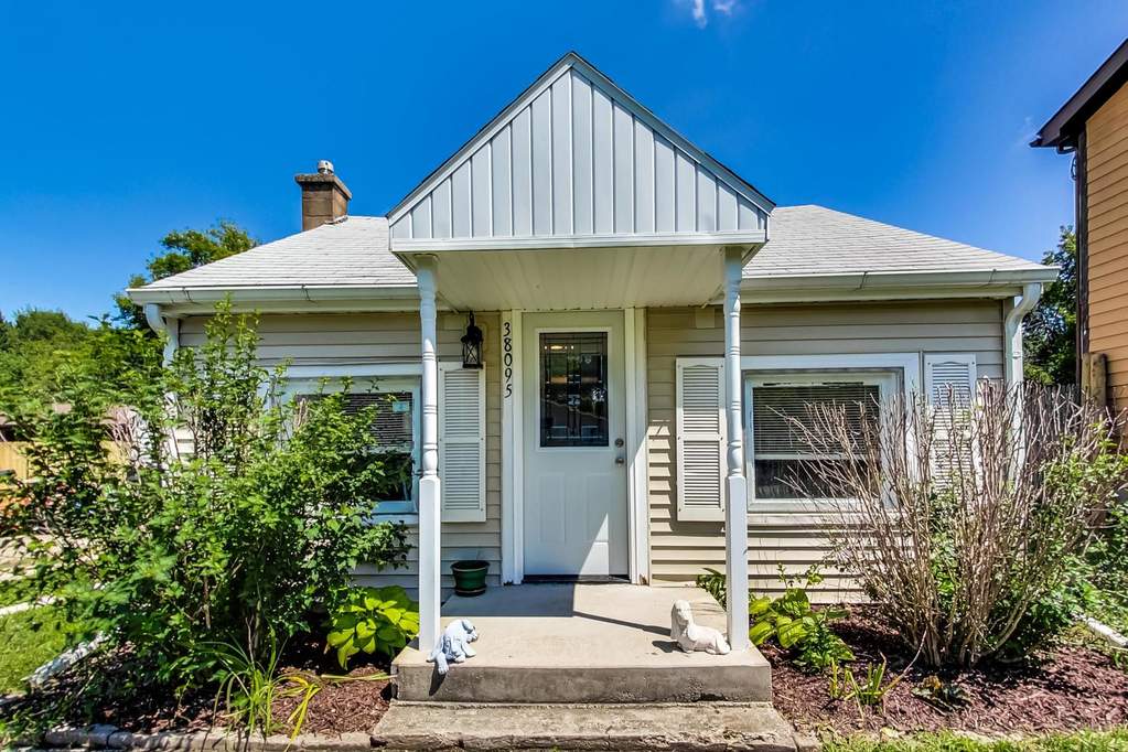 38095 N Harper Road Beach Park, Illinois 60087 - Image 2