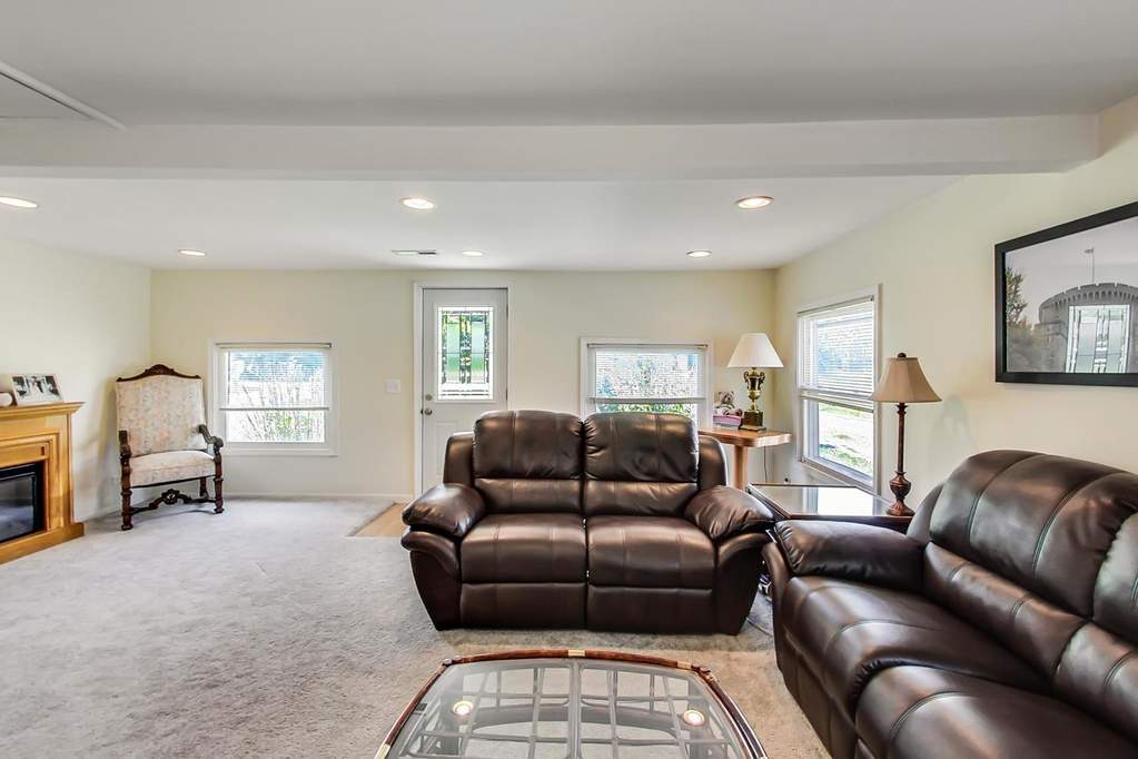 38095 N Harper Road Beach Park, Illinois 60087 - Image 6