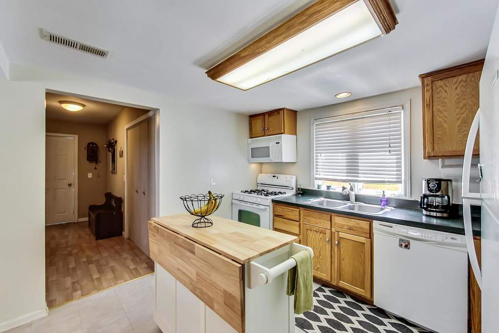 38095 N Harper Road Beach Park, Illinois 60087 - Image 8