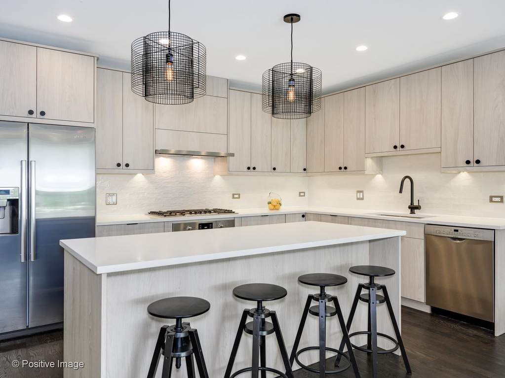 6911 N Western Avenue #2N Chicago, Illinois 60645 - Image 23