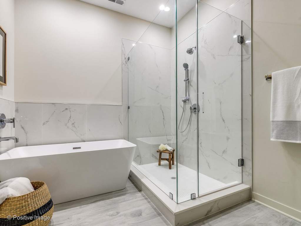740 E Irving Park Road #3E Roselle, Illinois 60172 - Image 14