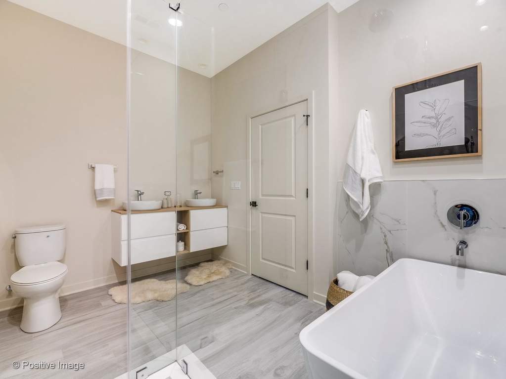 740 E Irving Park Road #3E Roselle, Illinois 60172 - Image 15