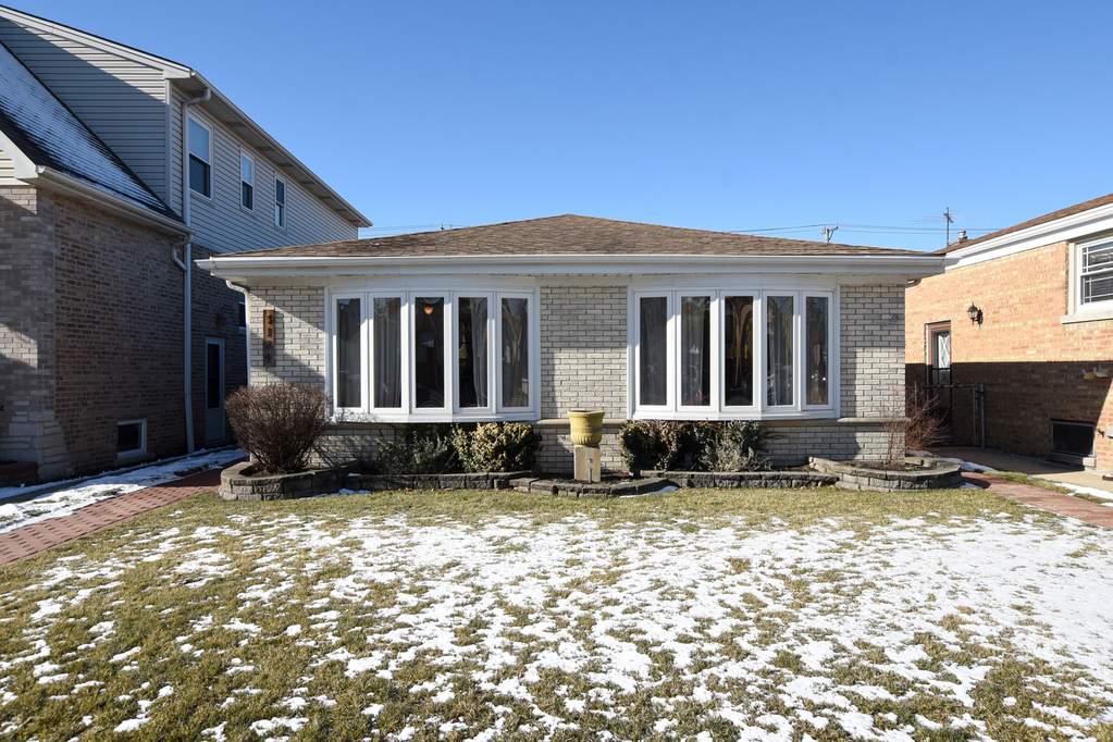 5134 N Nagle Avenue Chicago, IL 60630 MLS 10977333 properties