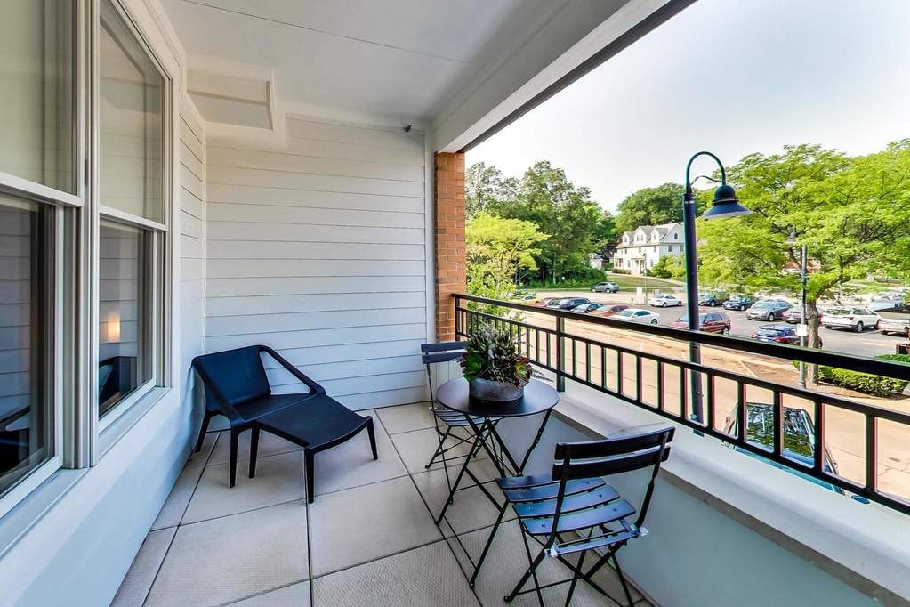 229 Park Avenue #405 Clarendon Hills, Illinois 60514 - Image 13