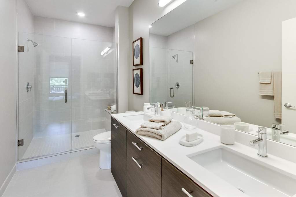 229 Park Avenue #405 Clarendon Hills, Illinois 60514 - Image 20