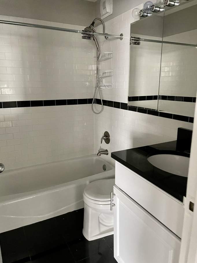 3550 N Lake Shore Drive #605 Chicago, Illinois 60657 - Image 4