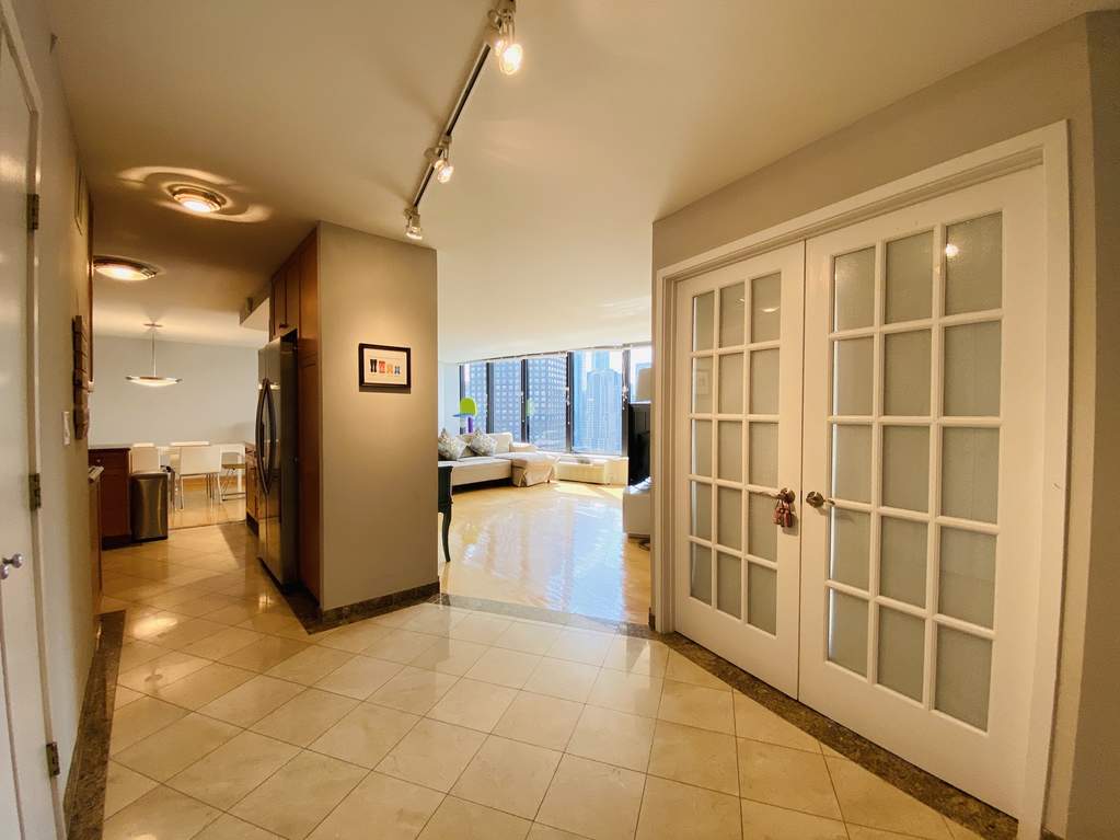 505 N Lake Shore Drive #3401 Chicago, Illinois 60611 - Image 3