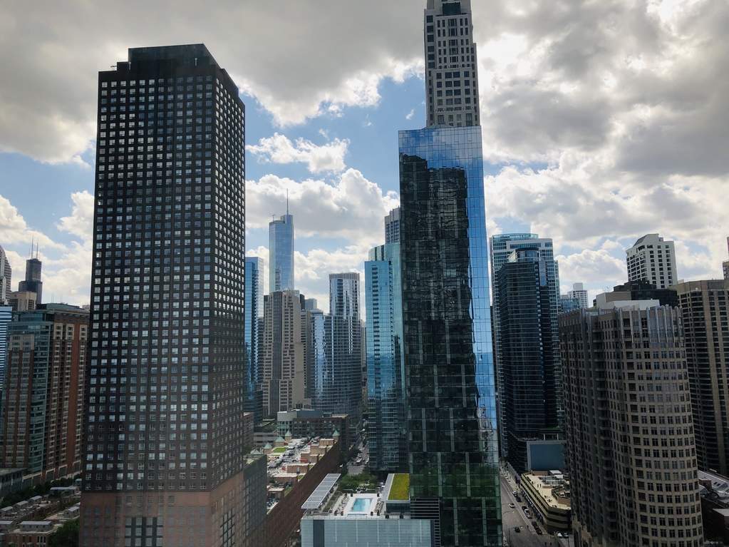 505 N Lake Shore Drive #3401 Chicago, Illinois 60611 - Image 31