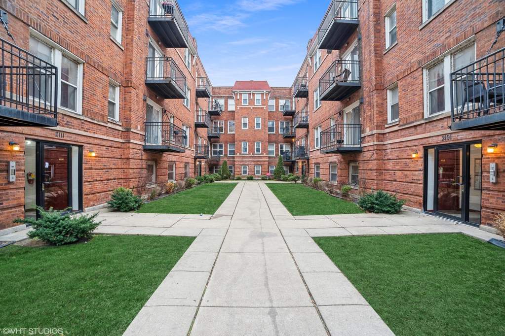 2111 E 67th Street 201 Chicago, IL 60649 MLS 11033594 properties