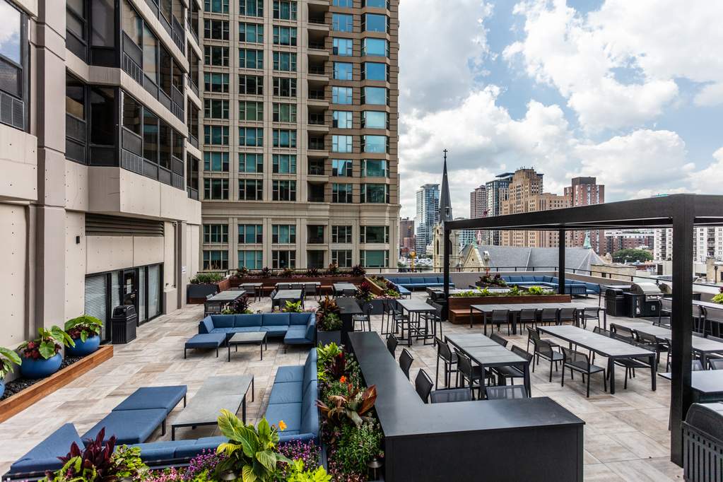 30 E Huron Street #3305 Chicago, Illinois 60611 - Image 13
