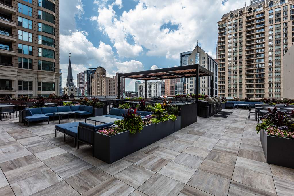 30 E Huron Street #3305 Chicago, Illinois 60611 - Image 14