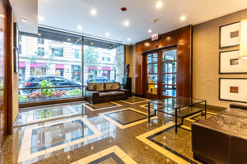30 E Huron Street #3305 Chicago, Illinois 60611 - Image 24