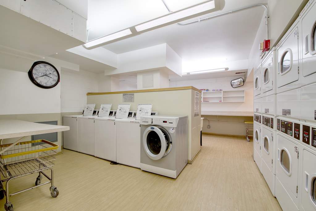230 E Ontario Street #2503 Chicago, Illinois 60611 - Image 20