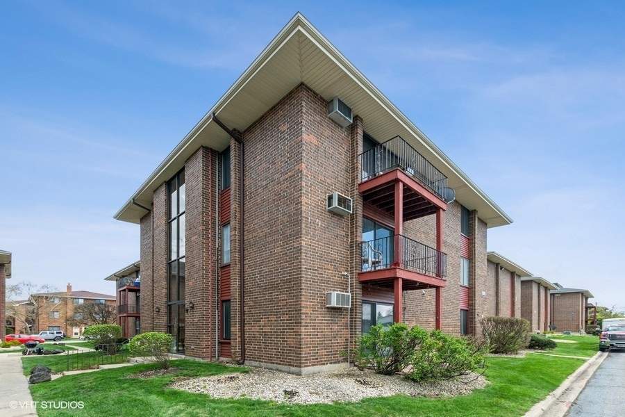 15712 Terrace Drive #3W Oak Forest, Illinois 60452 - Image 1