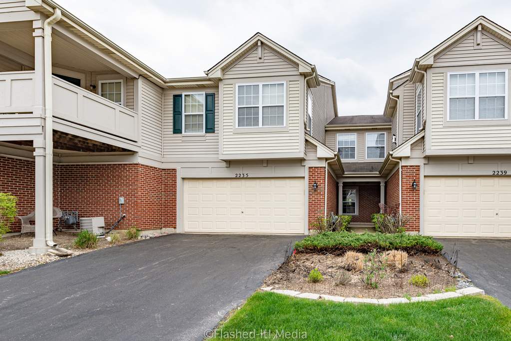 2235 Vanderbilt Drive Geneva, Illinois 60134 - Image 1