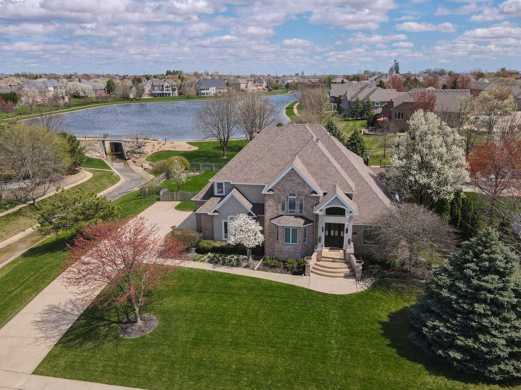 1807 Hackberry Road Bloomington, Illinois 61704 - Image 1
