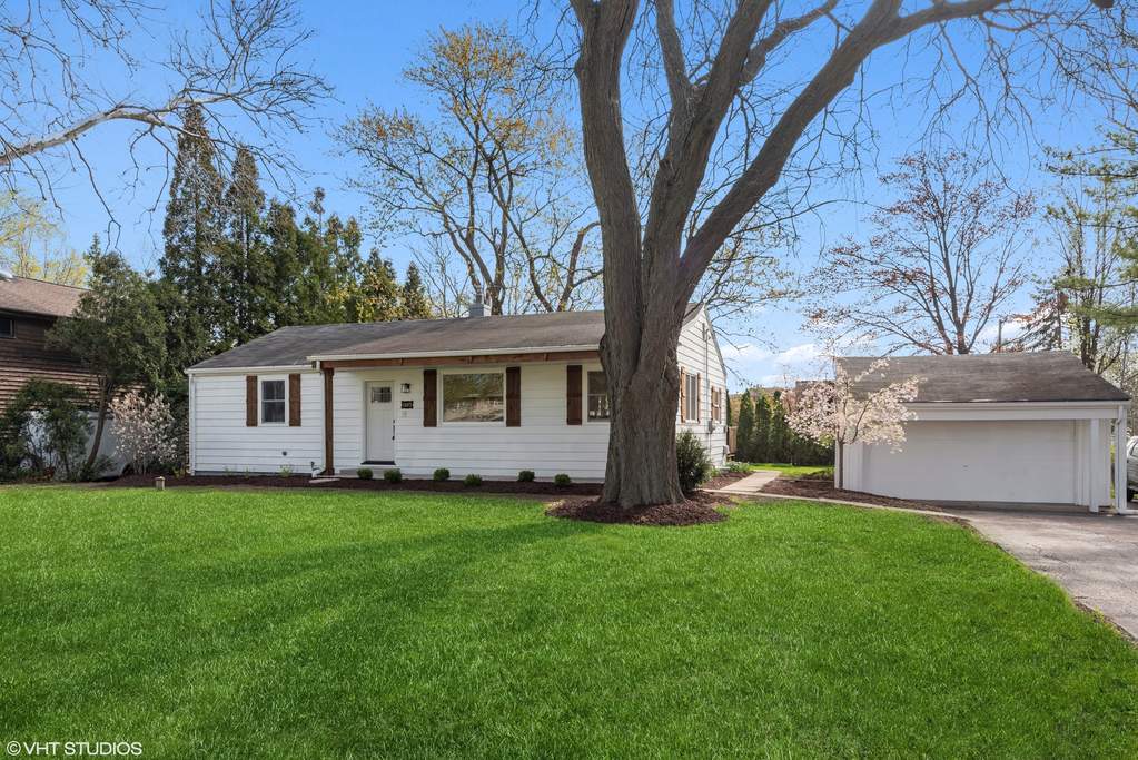 1645 N Evergreen Avenue Arlington Heights, IL 60004 MLS 11061090