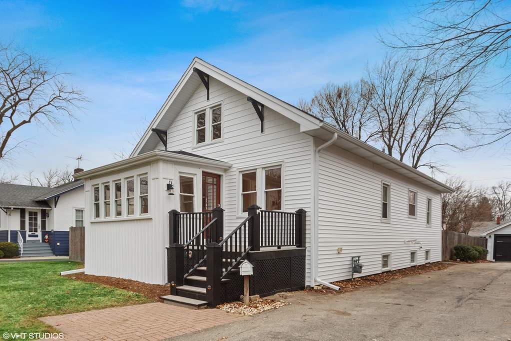222 Astor Court Villa Park, Illinois 60181 - Image 1