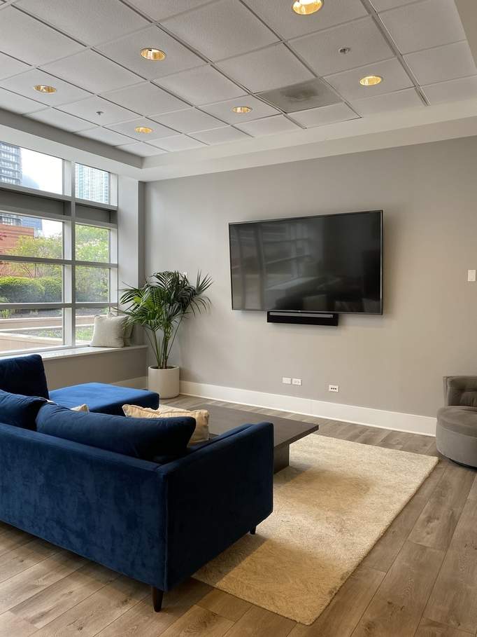 545 N Dearborn Street #2802 Chicago, Illinois 60654 - Image 26