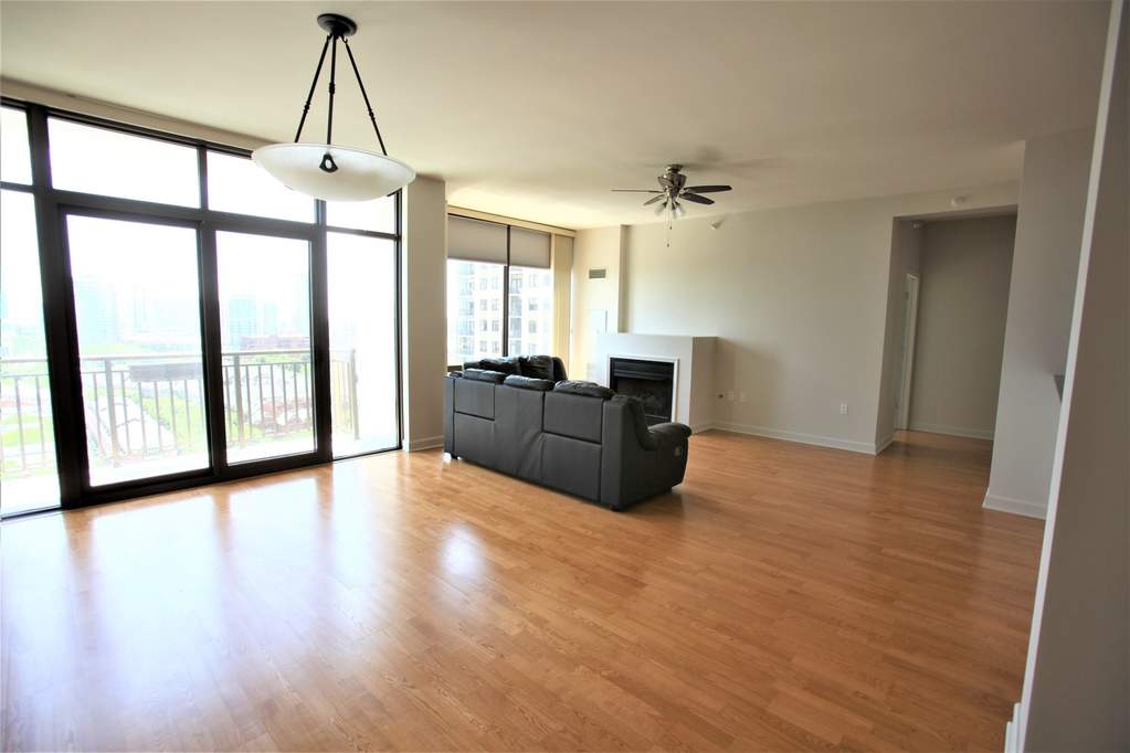 233 E 13th Street #1607 Chicago, Illinois 60605 - Image 8
