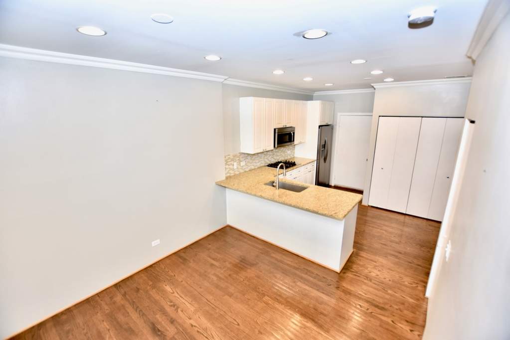 1801 W Diversey Parkway #18 Chicago, Illinois 60614 - Image 11